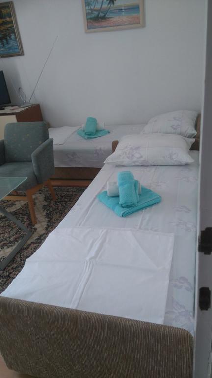 Apartment Basic Petrčane Kültér fotó
